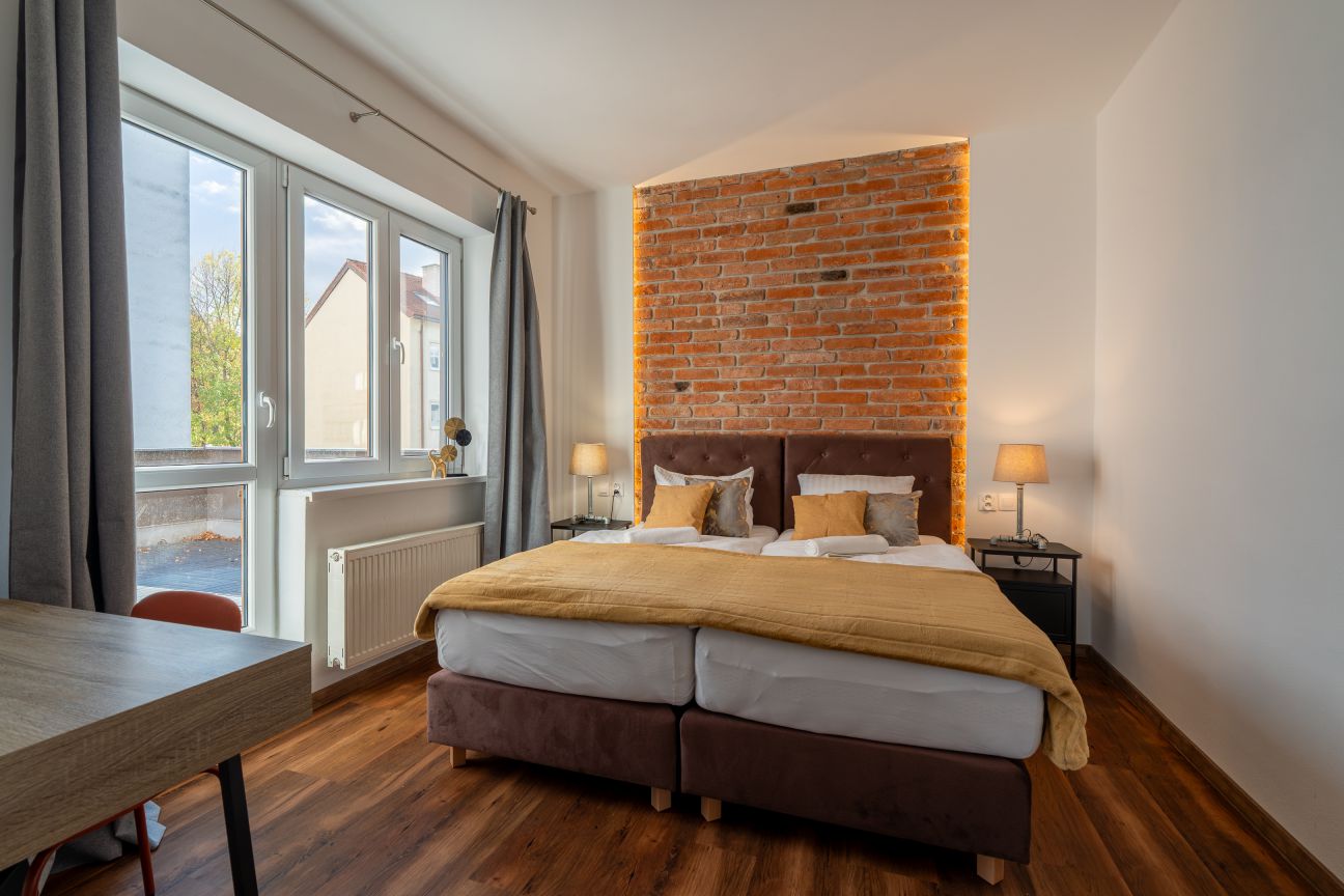 Izba 4 rodinného apartmánu 4+5 so vstupom na terasu
